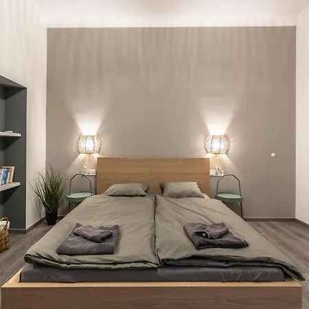 Apartment Design Downtown Budapest